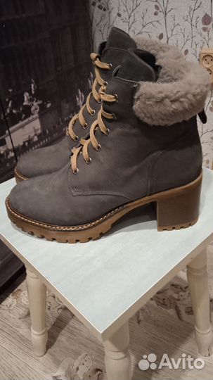 Ботинки женские 39 размер новые