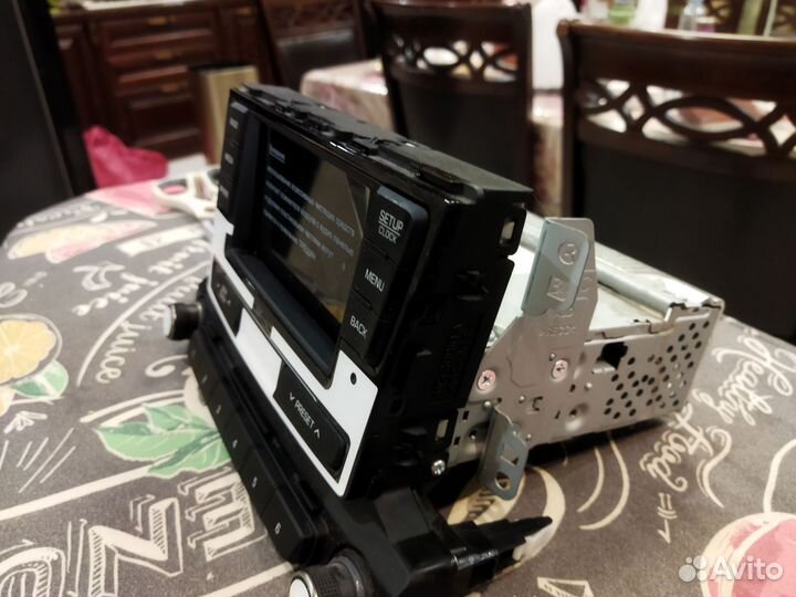 Магнитола с экраном