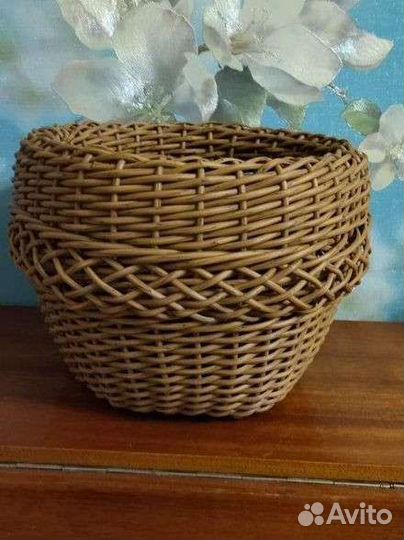 Кашпо из ротанга