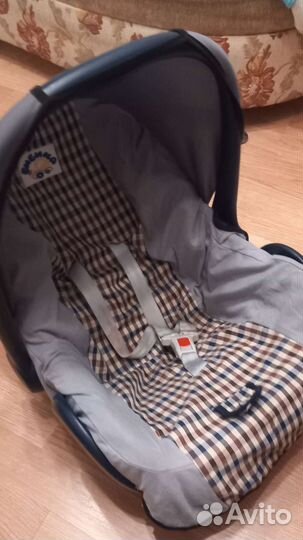 Автомобильное кресло от 0