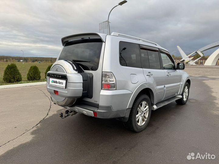 Mitsubishi Pajero 3.2 AT, 2008, 283 000 км