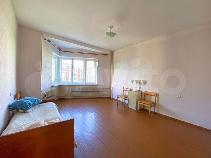 2-к. квартира, 54 м², 4/9 эт.