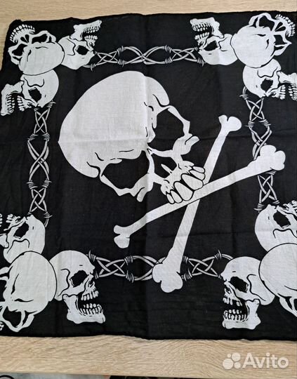 Банана и напульсники