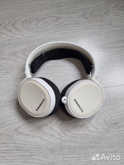 Гарнитура SteelSeries Arctis 3 White Edition