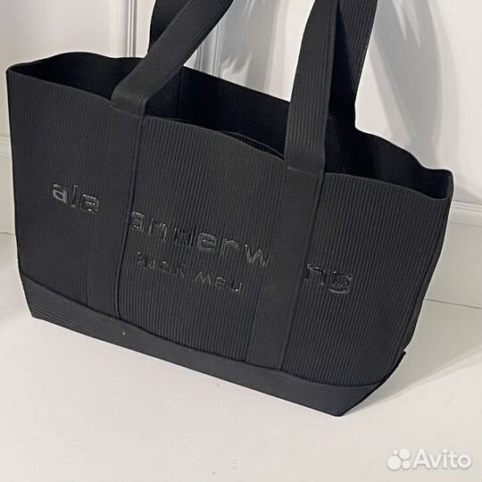 Новая сумка Alexander Wang 36x28