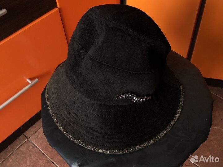 Шляпа замшевая