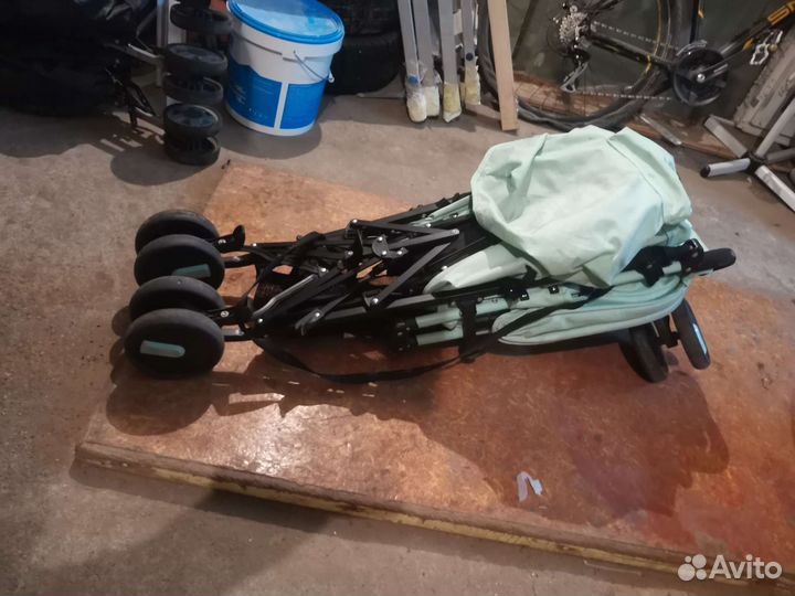 Коляска трость