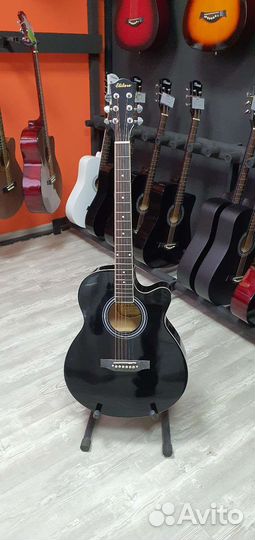 Электроакустическая гитара