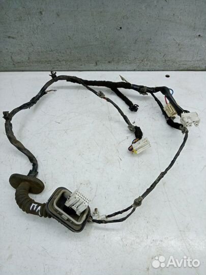 Проводка двери передней левой Volvo S40 седан