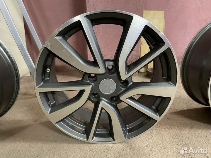 Диски Replay Replica NS146 (Nissan) 7x17, 5x114.3