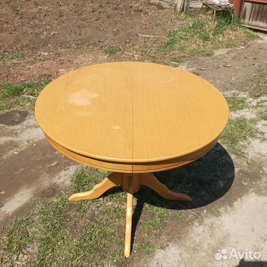 Стол