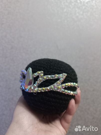 Украшение на пучок для художественной гимнастики