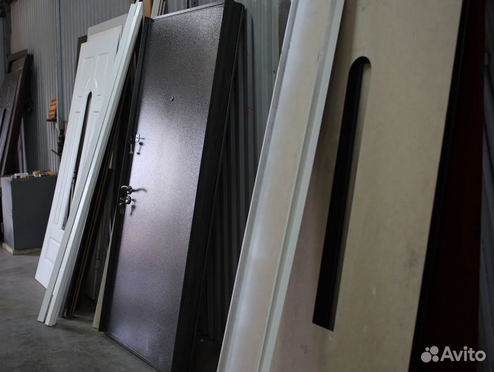 Дверь входная металлическая