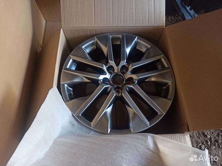 Toyota Rav4 диски r19 новые оригинал 4261A0R130