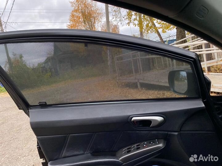 Автомобильные шторки