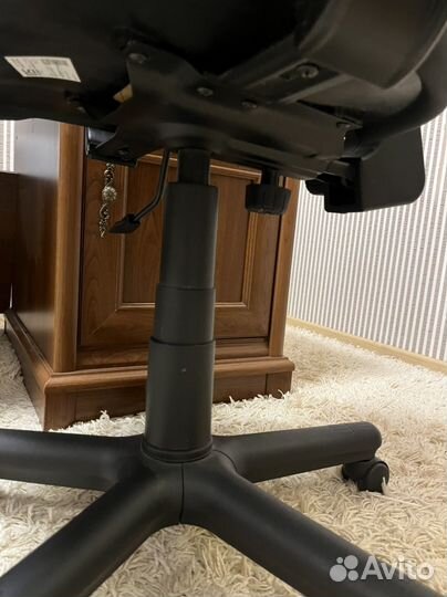 Компьютерное кресло