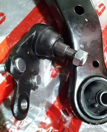 Передний рычаг camry v55