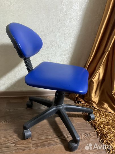 Компьютерное кресло