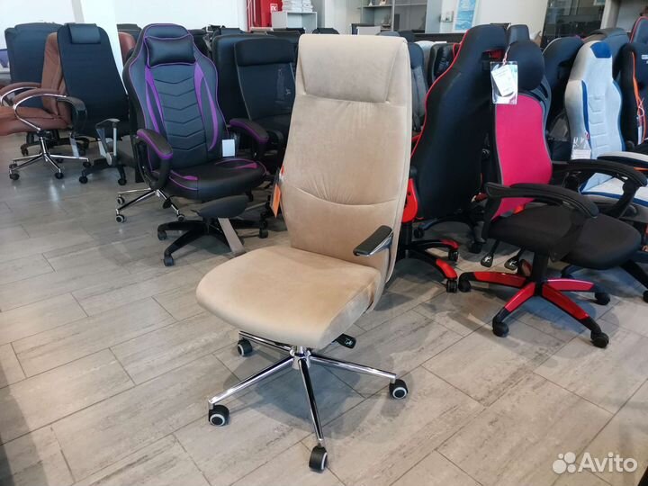 Компьютерное кресло новое велюр