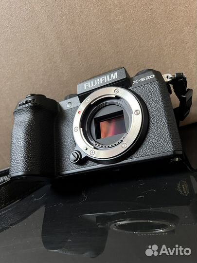 Fujifilm X-S20 body