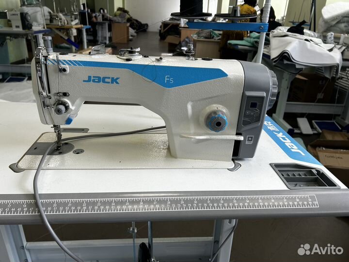 Прямострочная швейная машина Jack JK-F5