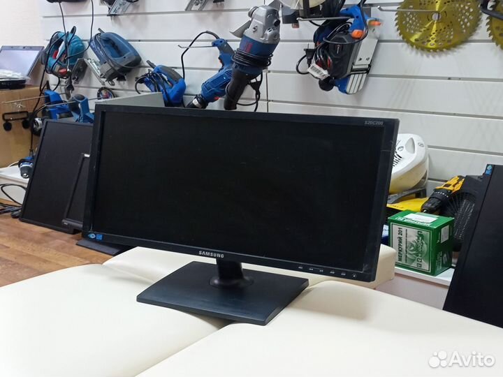 Монитор samsung