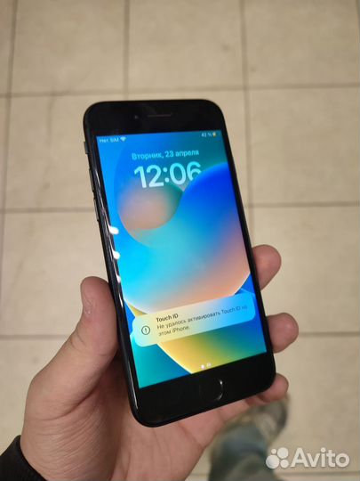 iPhone 8, 64 ГБ