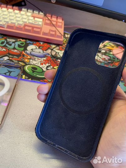 Чехлы на iPhone 12/12pro