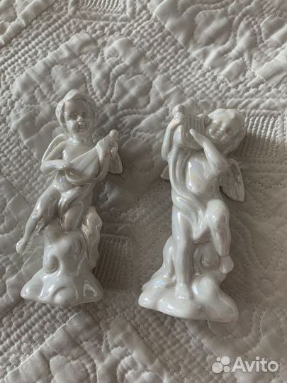Ангел фарфоровый статуэтка