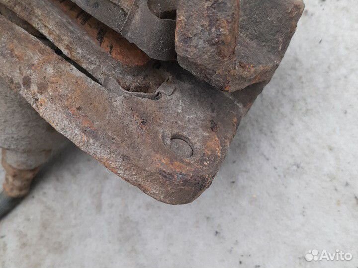 Суппорт тормозной Mitsubishi Galant 7