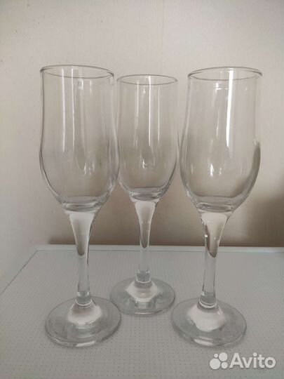 Бокалы для шампанского