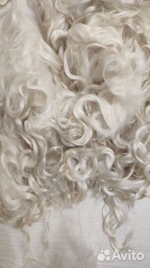 Локоны козы белые