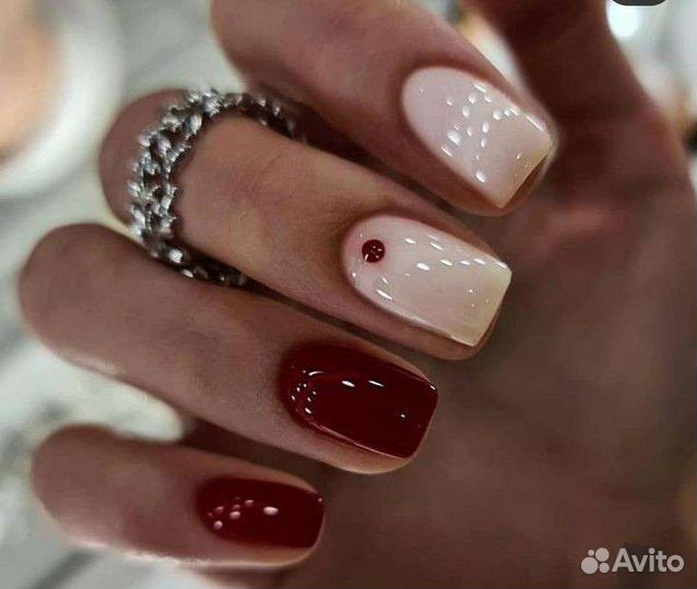 Маникюр с покрытием 1400 Педикюр с покрытием 1800