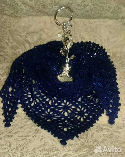 Шапка женская, шарфы- бактус