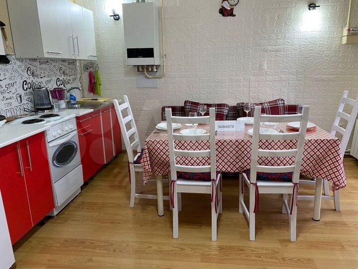 2-к. квартира, 50 м², 2/3 эт.