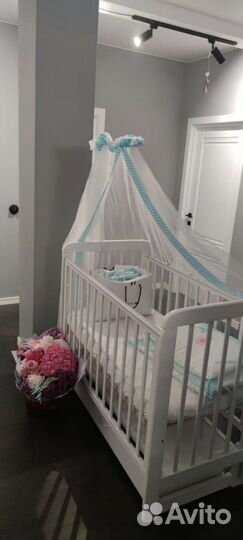 Детская кроватка