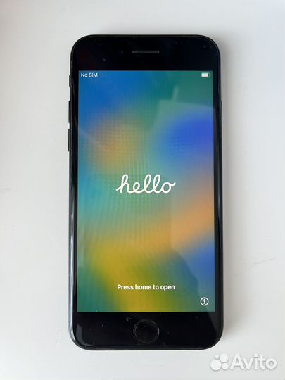 iPhone SE, 64 ГБ