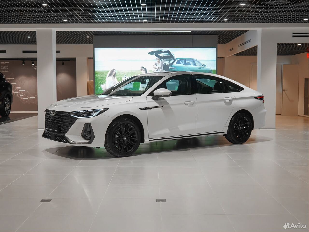 Chery Arrizo 8 1.6 AMT, 2025, 880 км