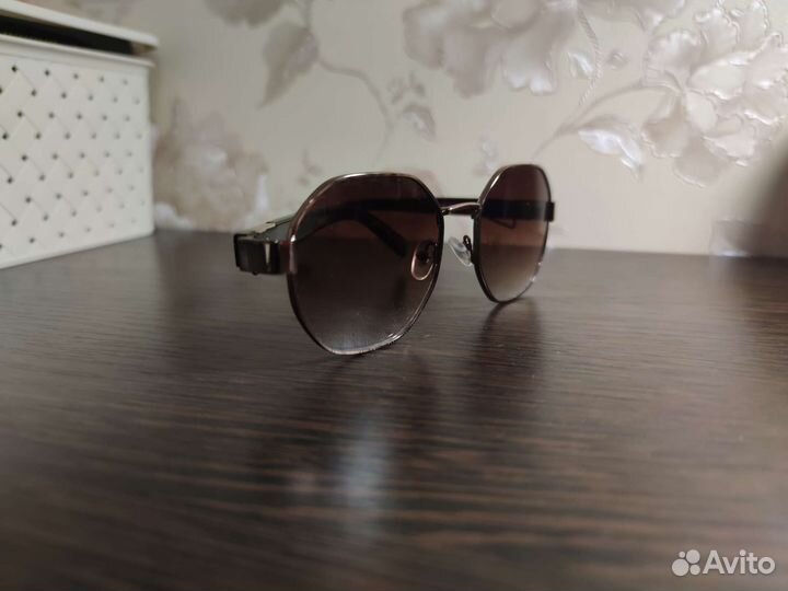 Солнцезащитные очки