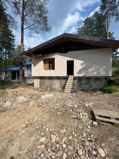 Коттедж 250 м² на участке 17 сот.