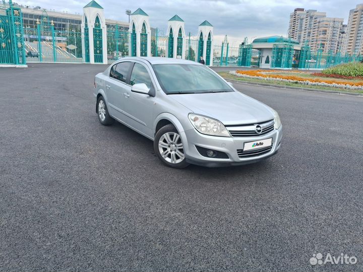 Opel Astra 1.8 AT, 2010, 159 325 км