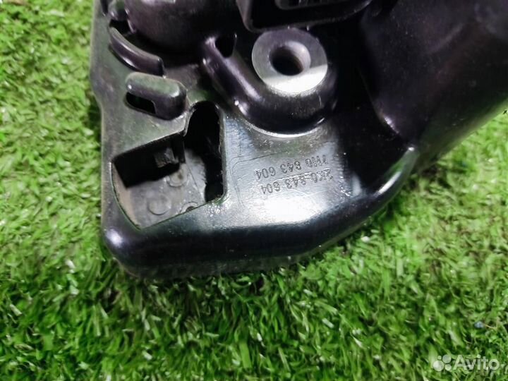 Замок двери задней правой volkswagen Caddy 3 2013