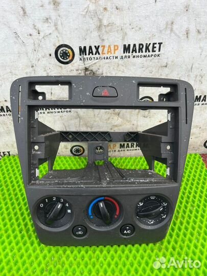 Блок управления климат-контролем Ford Fusion 2007