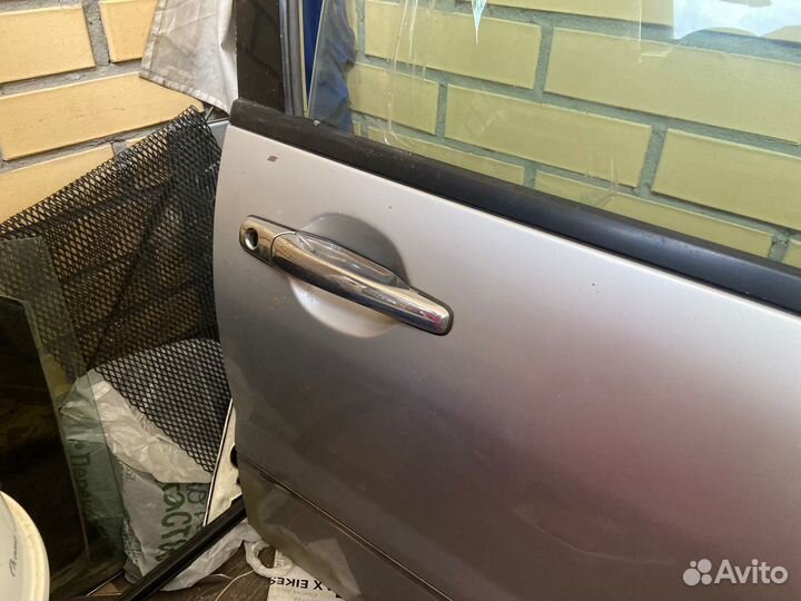 Дверь правая Лансер цедия