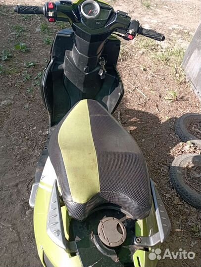 Продам скутер M1nsk