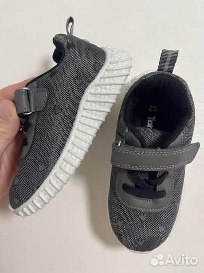 Кроссовки детские 25 размер