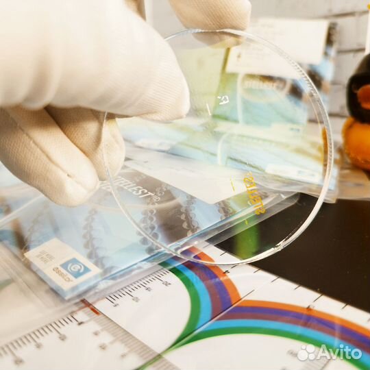 Очковые линзы Stellest Tint от Essilor (Стеллест)