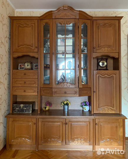 Стенка для гостиной Версаль