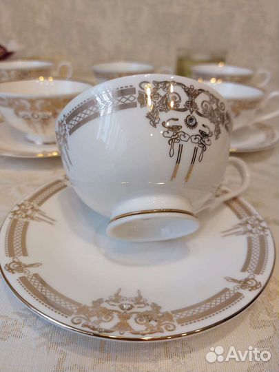 Чайный набор на 6 персон из костяного фарфора