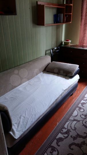 Комната 12,8 м² в 4-к., 1/4 эт.